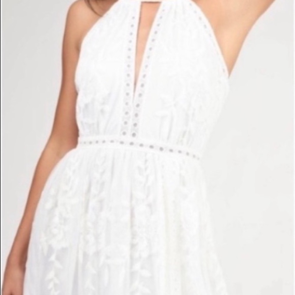 White lace halter maxi dress - Picture 6 of 10